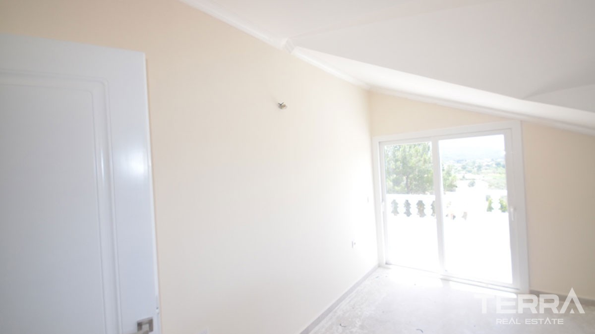 Modern Four Bed Villa Offering Mountains Views in Fethiye Üzümlü - 39161