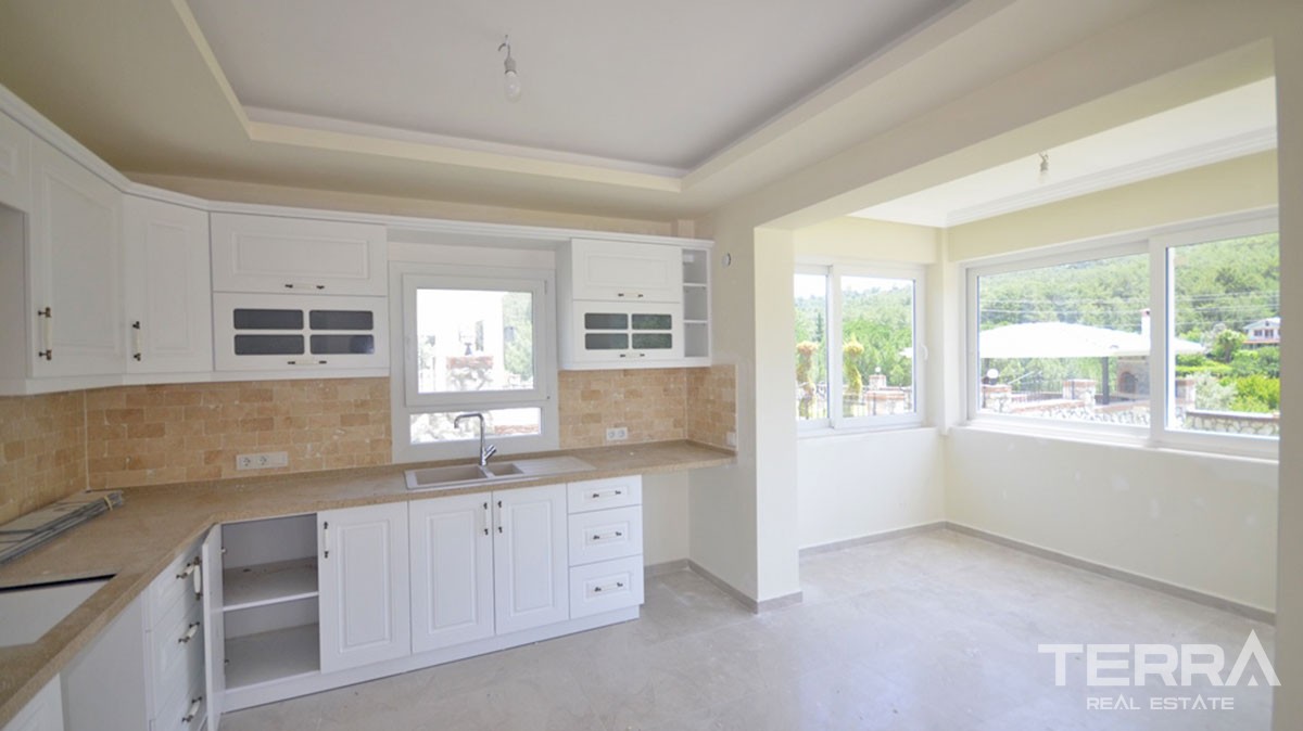 Modern Four Bed Villa Offering Mountains Views in Fethiye Üzümlü - 39164
