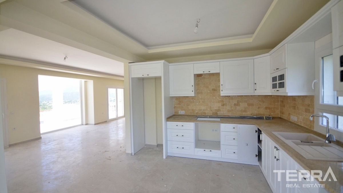 Modern Four Bed Villa Offering Mountains Views in Fethiye Üzümlü - 39165