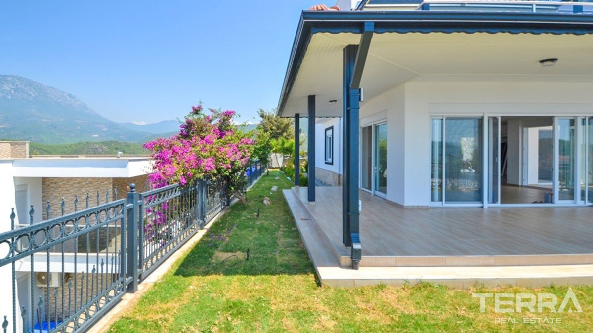 Panoramic Sea View Elegant Detached Villa for Sale in Alanya Kargıcak - 39224