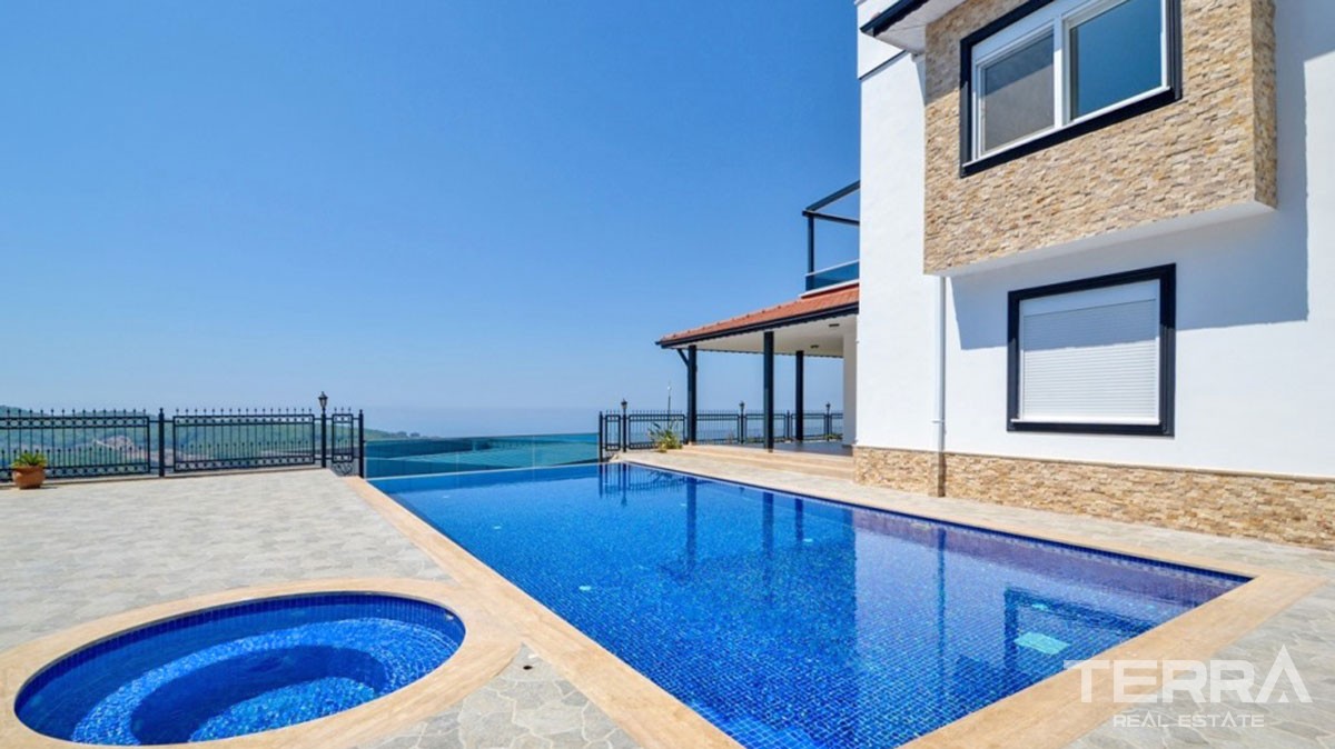 Panoramic Sea View Elegant Detached Villa for Sale in Alanya Kargıcak