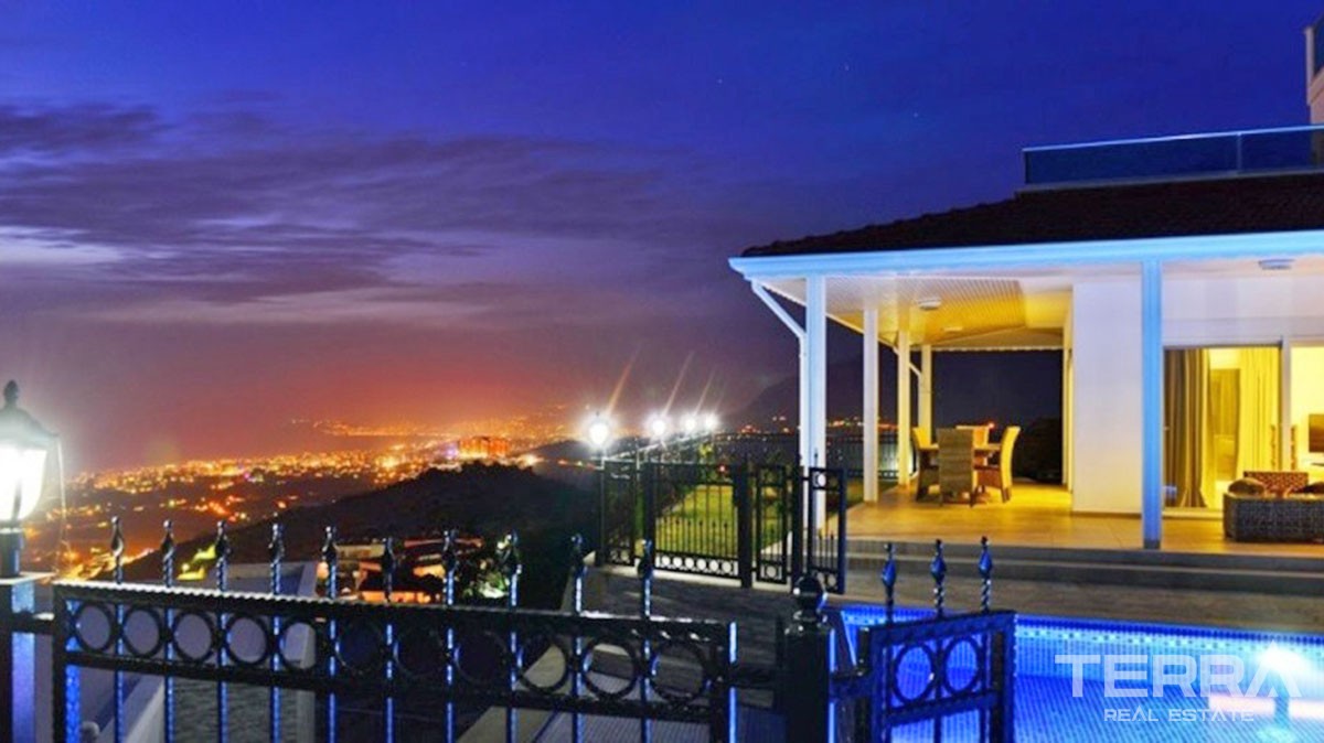 Panoramic Sea View Elegant Detached Villa for Sale in Alanya Kargıcak - 39230