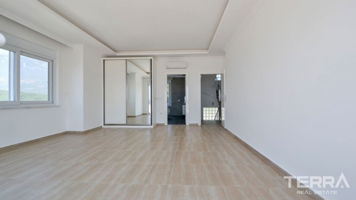Panoramic Sea View Elegant Detached Villa for Sale in Alanya Kargıcak - 39248