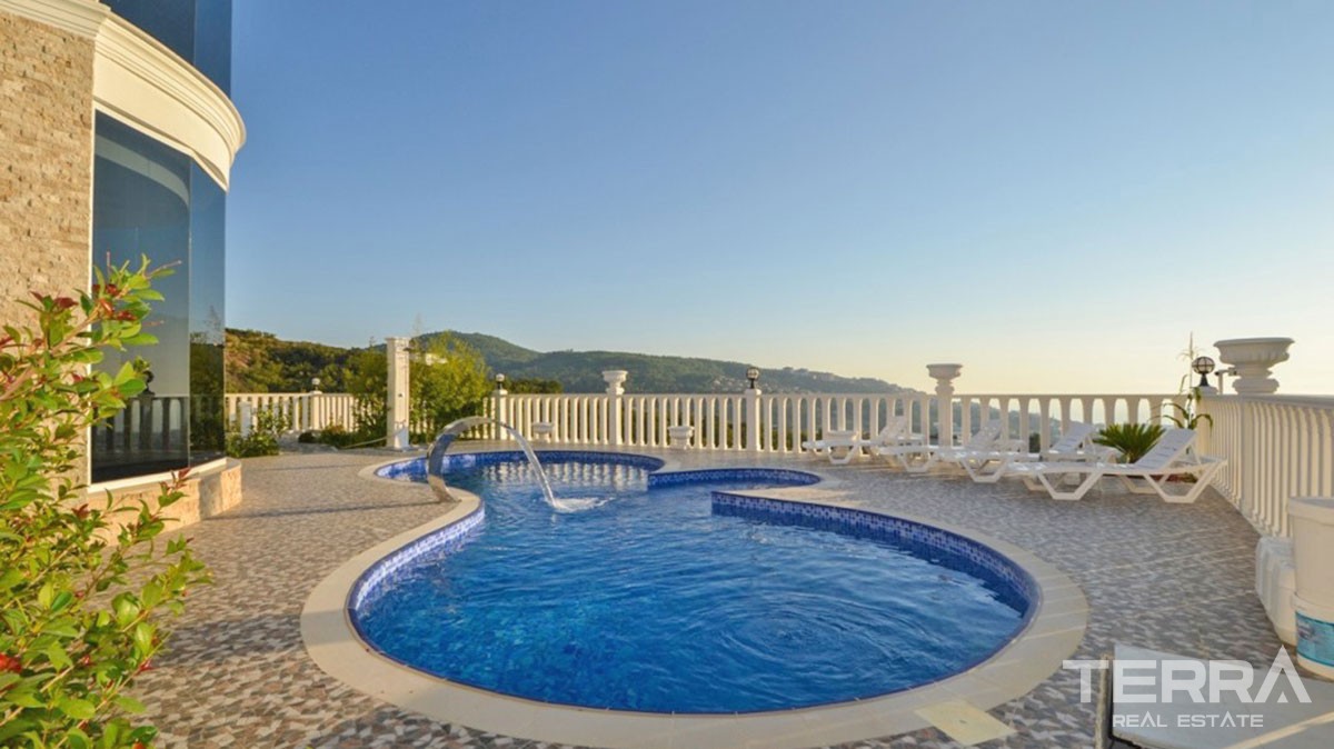 Amazing Villa with an Excellent Panoramic View in Alanya Kargıcak - 39353