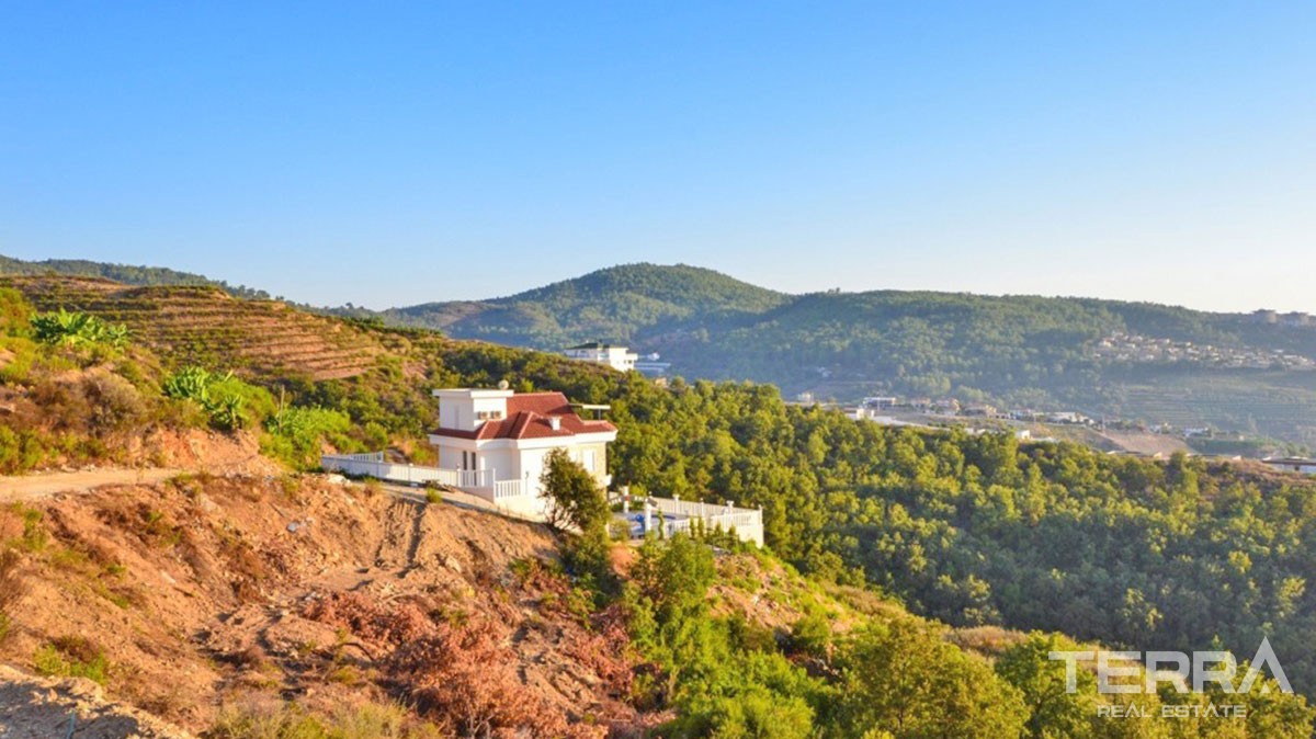 Amazing Villa with an Excellent Panoramic View in Alanya Kargıcak - 39356