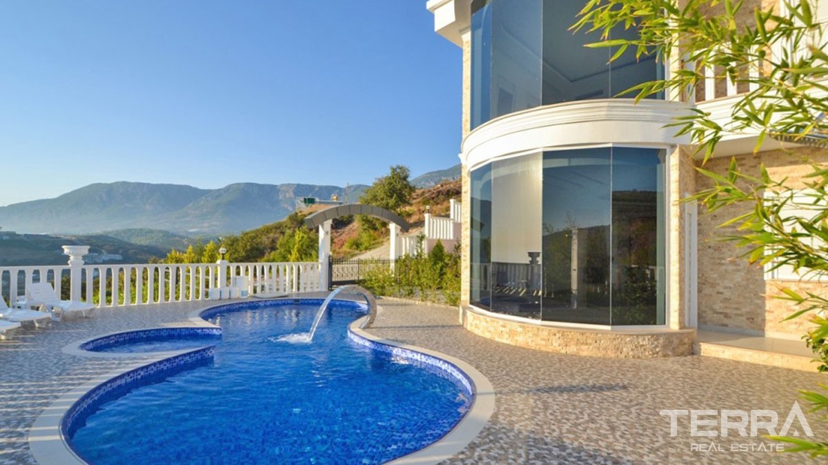 Amazing Villa with an Excellent Panoramic View in Alanya Kargıcak - 39357