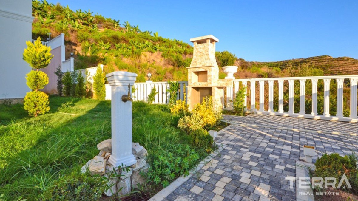 Amazing Villa with an Excellent Panoramic View in Alanya Kargıcak - 39359
