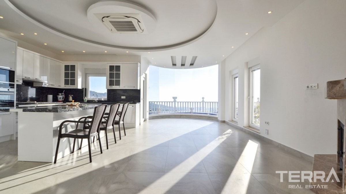 Amazing Villa with an Excellent Panoramic View in Alanya Kargıcak - 39374