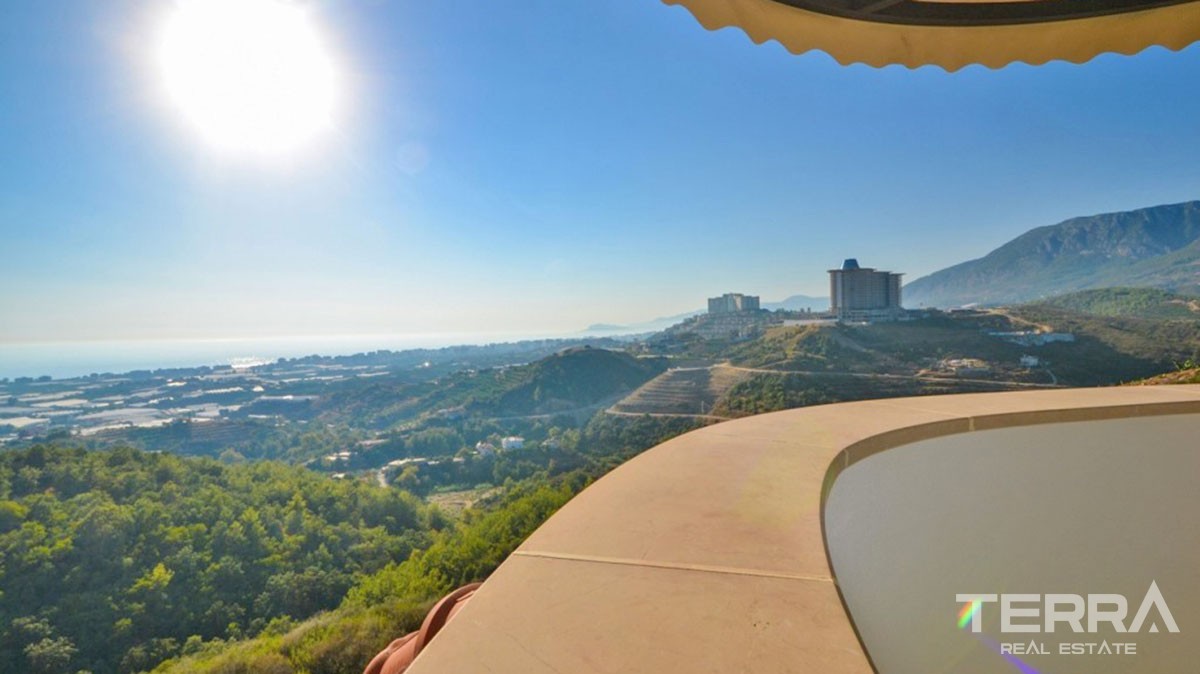 Amazing Villa with an Excellent Panoramic View in Alanya Kargıcak - 39386