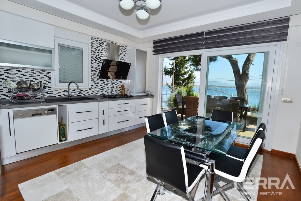 Exklusive Immobilien am Strand zum Verkauf in Fethiye Şövalye Island - 39576
