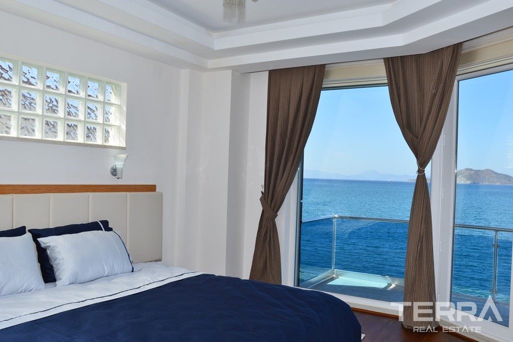 Exklusive Immobilien am Strand zum Verkauf in Fethiye Şövalye Island - 39587