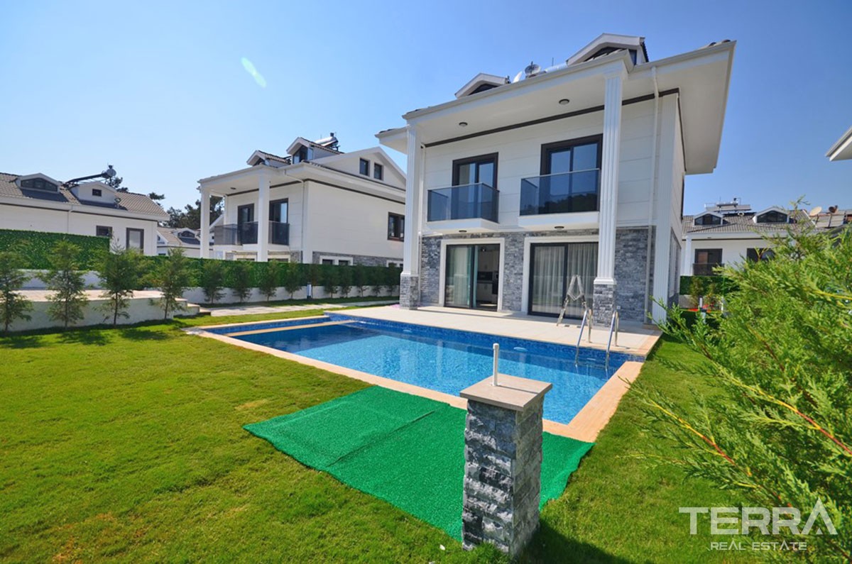 Luxus freistehende Villa zum Verkauf mit großem Pool in Ovacık Fethiye - 39477