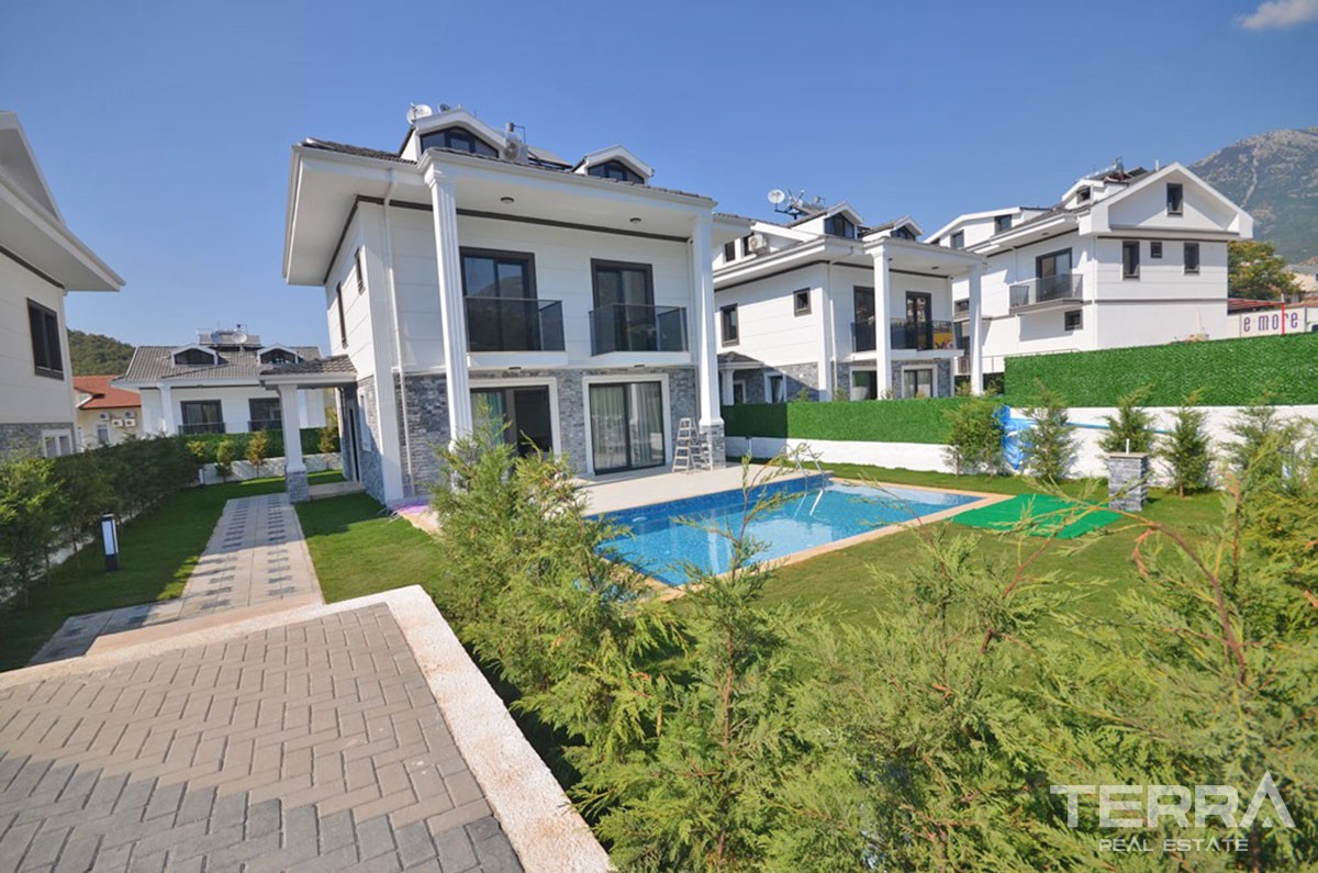 Luxus freistehende Villa zum Verkauf mit großem Pool in Ovacık Fethiye - 39478