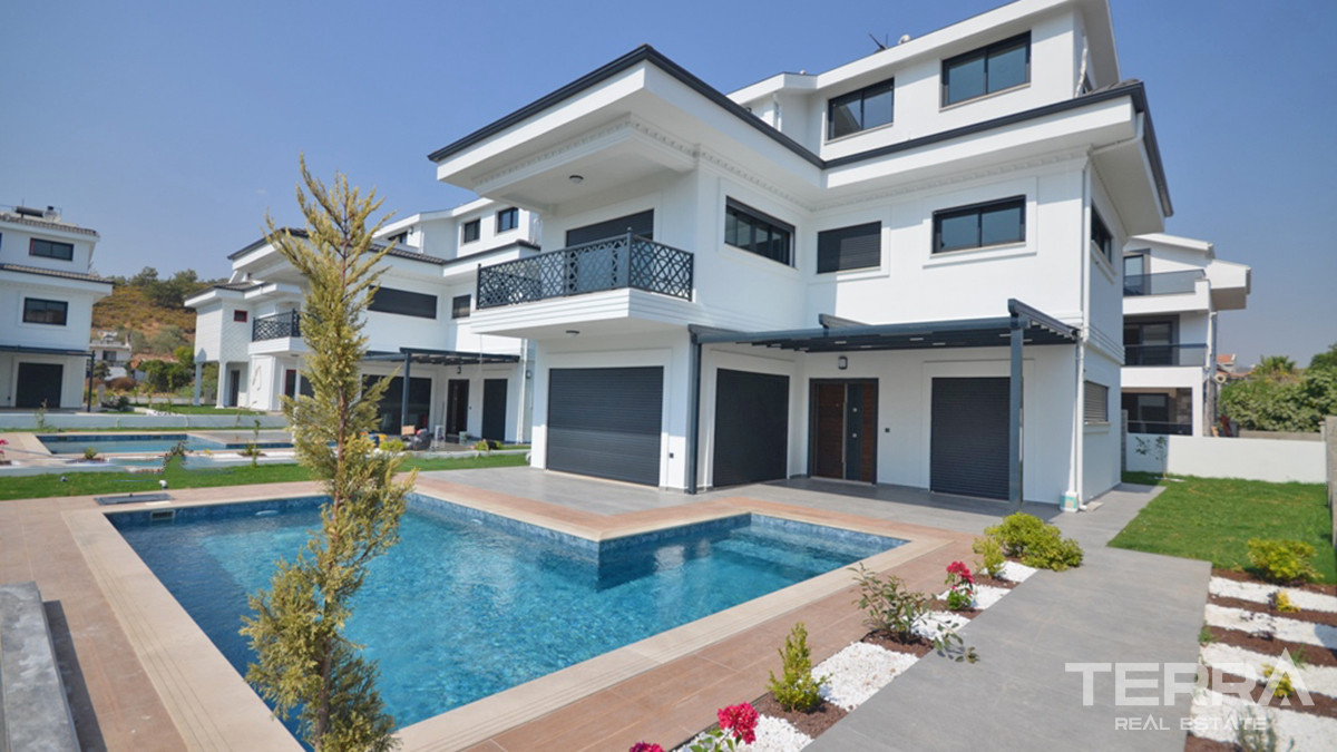 Modern Detached House with Private Pool for Sale in Fethiye Calış - 56125