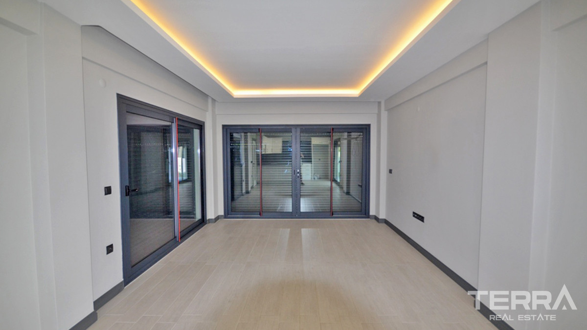 Modern Detached House with Private Pool for Sale in Fethiye Calış - 56134