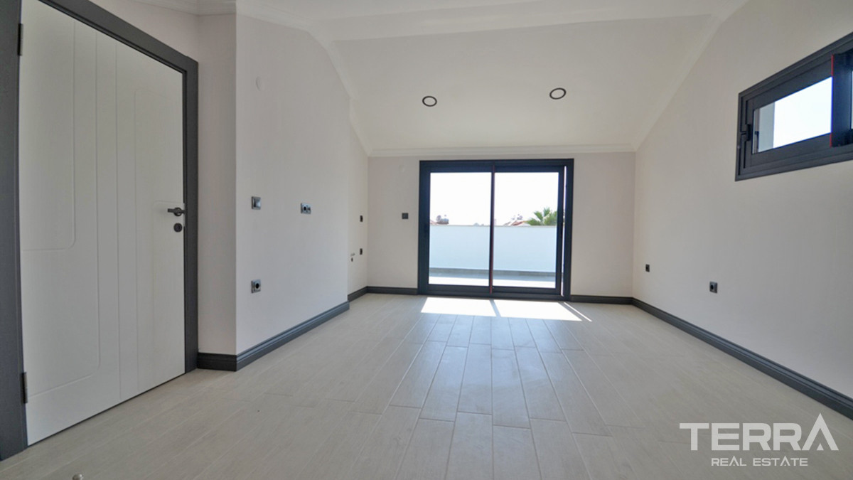 Modern Detached House with Private Pool for Sale in Fethiye Calış - 56157