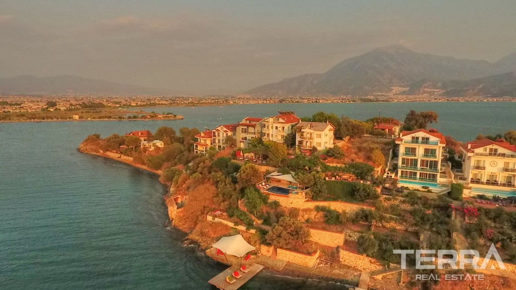Seafront Villa with Beach View For Sale in Fethiye Şovalye Island - 39787