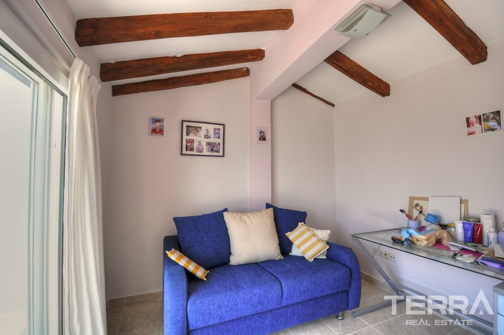 Seafront Villa with Beach View For Sale in Fethiye Şovalye Island - 39790