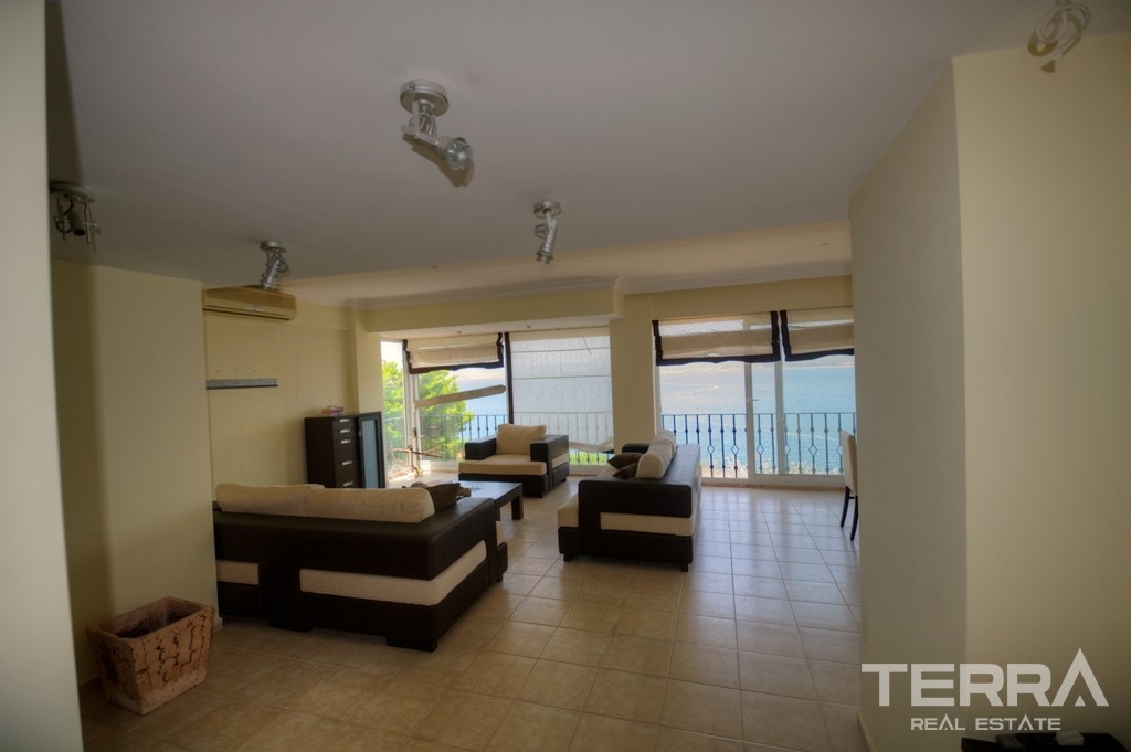 Seafront Villa with Beach View For Sale in Fethiye Şovalye Island - 39794