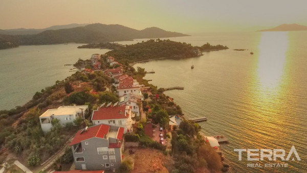 Seafront Villa with Beach View For Sale in Fethiye Şovalye Island