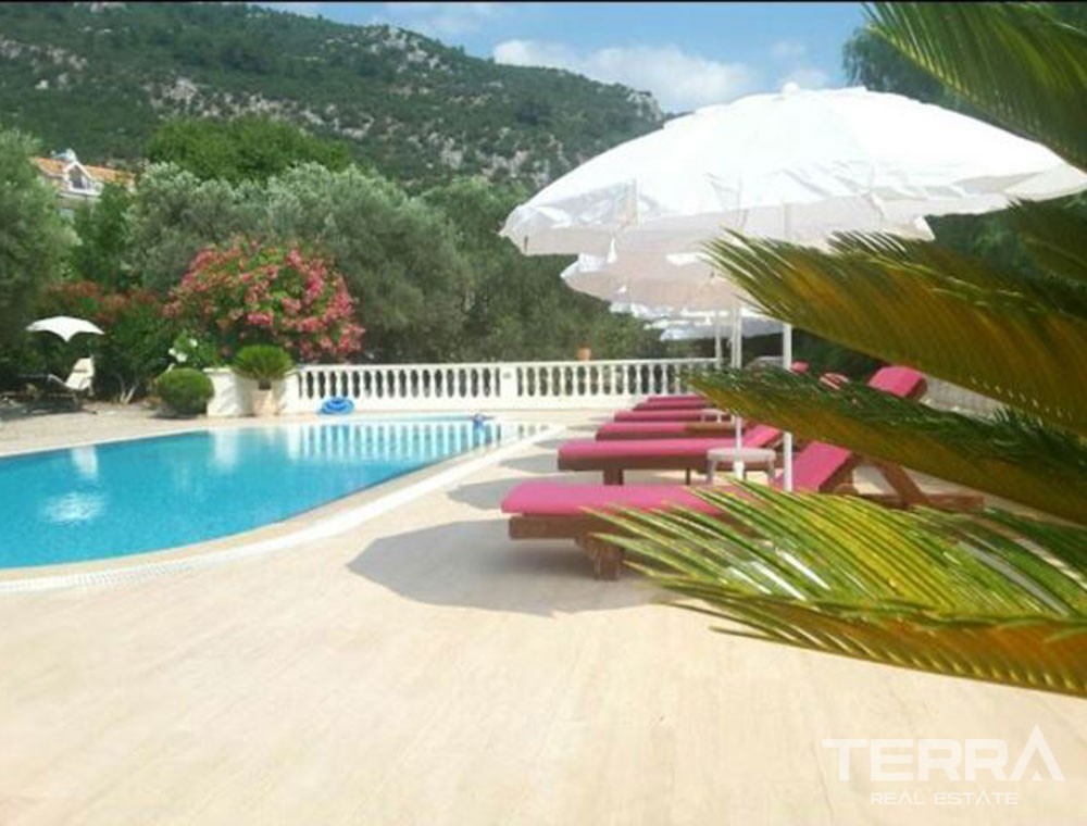 Comfortable Renewed Villa With a Large Garden & Pool in Fethiye Ovacık - 39748