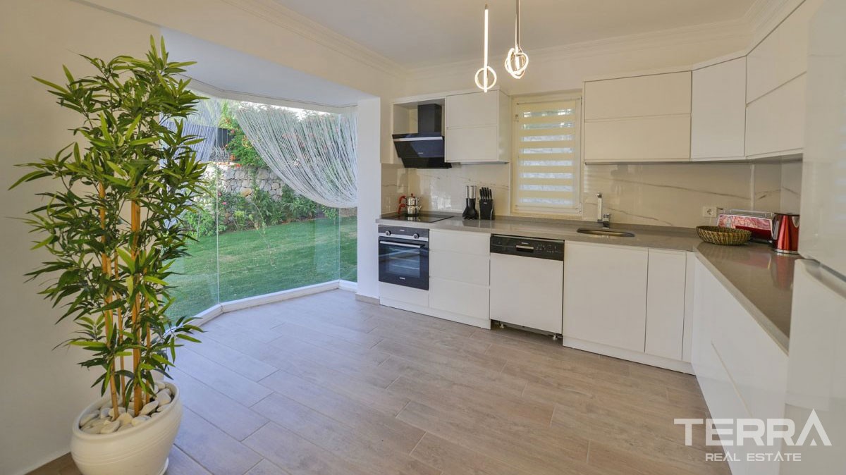Modern Villa Resale in Ovacık With Mountain View and Large Garden - 39840