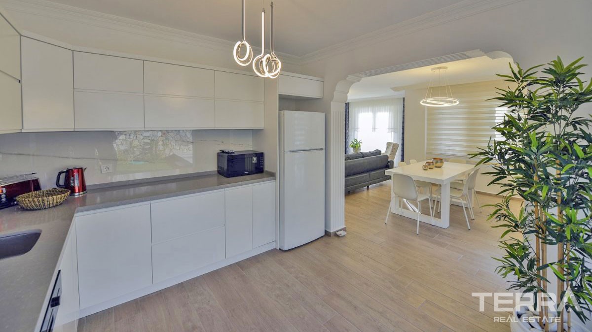 Modern Villa Resale in Ovacık With Mountain View and Large Garden - 39841