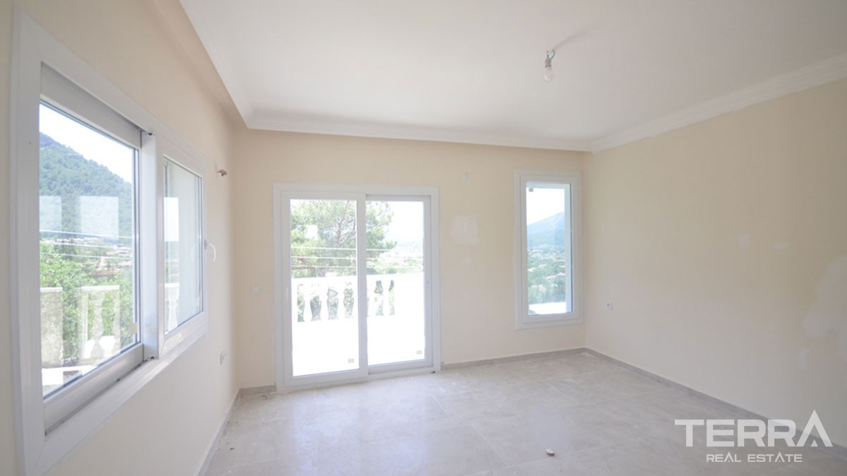 High Quality 3 Bed Villa with Mountain View for Sale in Fethiye Üzümlü - 40008