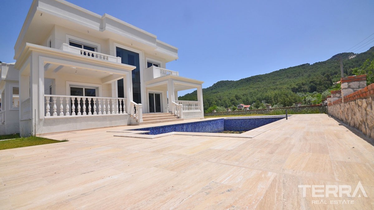 High Quality 3 Bed Villa with Mountain View for Sale in Fethiye Üzümlü - 40439