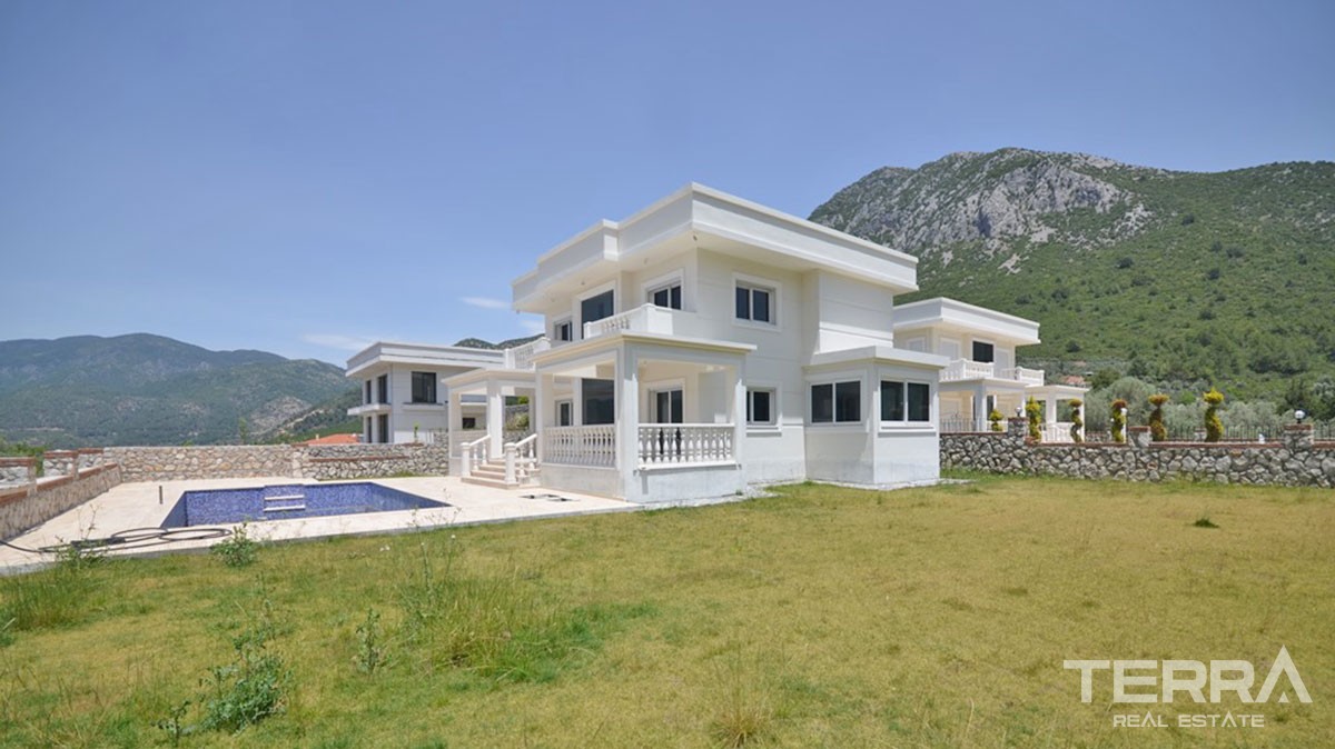 High Quality 3 Bed Villa with Mountain View for Sale in Fethiye Üzümlü - 40443