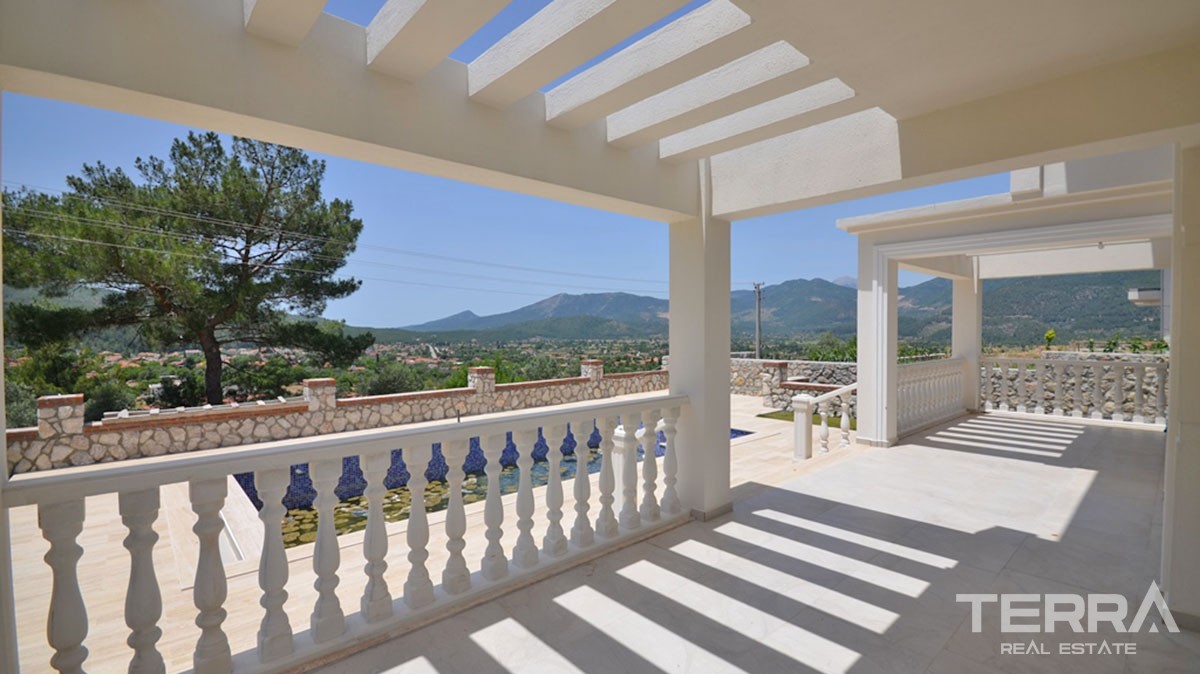 High Quality 3 Bed Villa with Mountain View for Sale in Fethiye Üzümlü - 40457