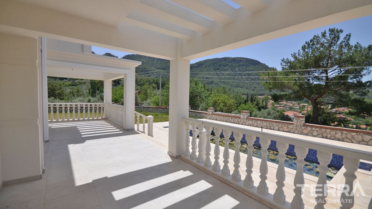 High Quality 3 Bed Villa with Mountain View for Sale in Fethiye Üzümlü - 40458