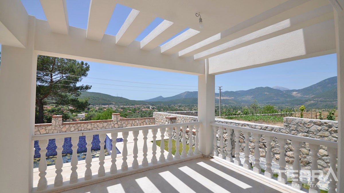 High Quality 3 Bed Villa with Mountain View for Sale in Fethiye Üzümlü - 40459