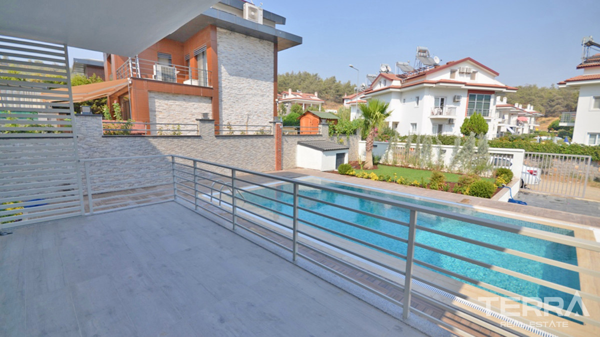 Modern Villa For Sale Close to the City Centre in Fethiye Çalış - 56079