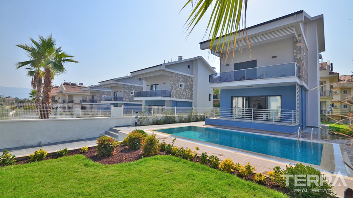 Modern Villa For Sale Close to the City Centre in Fethiye Çalış - 56086