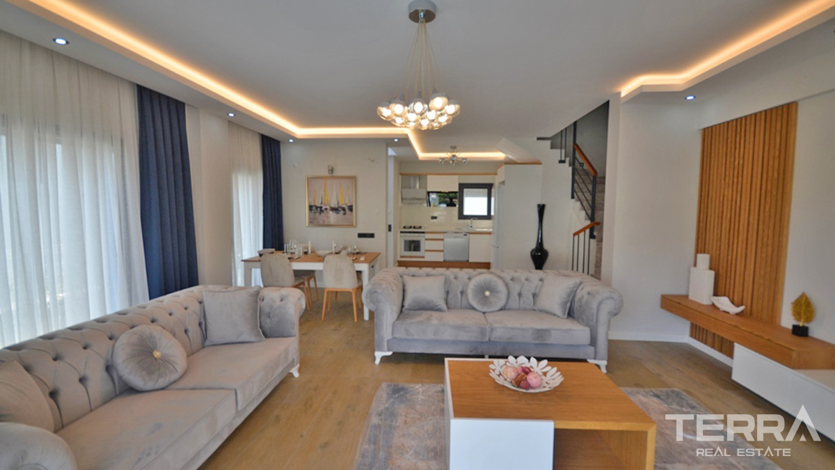 Modern Villa For Sale Close to the City Centre in Fethiye Çalış - 56090