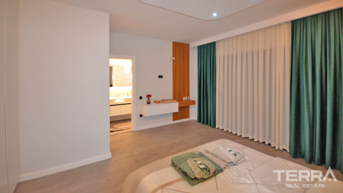 Modern Villa For Sale Close to the City Centre in Fethiye Çalış - 56103