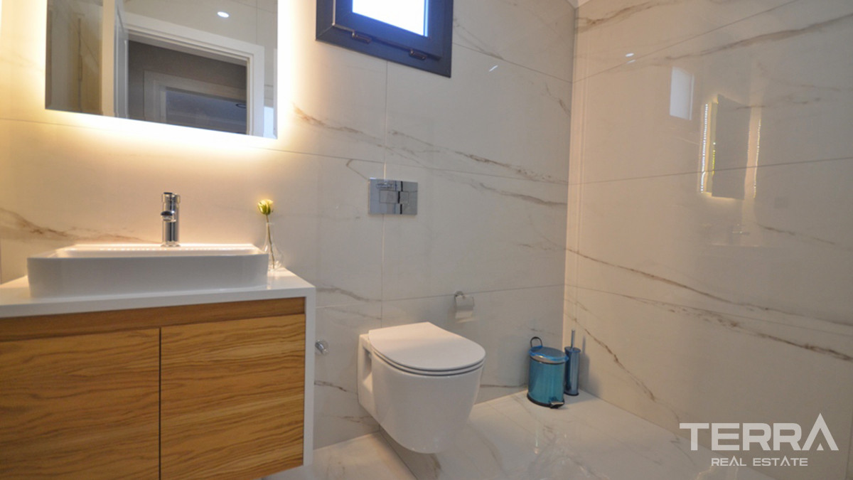 Modern Villa For Sale Close to the City Centre in Fethiye Çalış - 56113