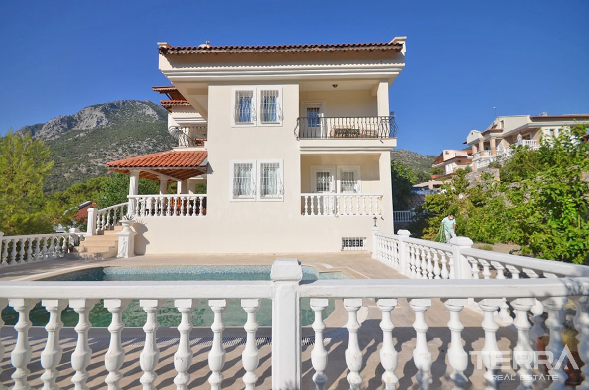 Resale Detached Villa With Private Swimming Pool in Üzümlü Fethiye - 40092