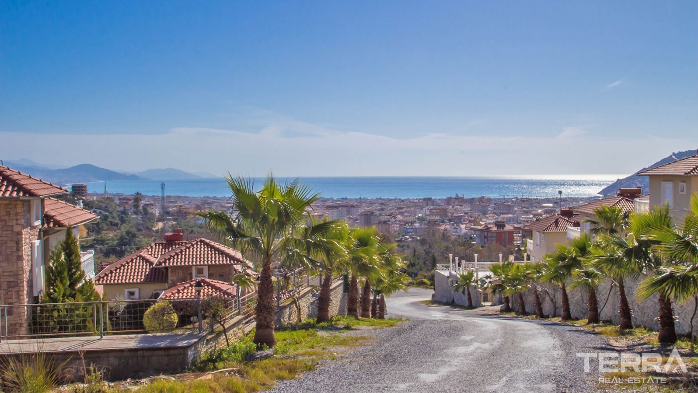 Sea View and Fully Equipped Detached Villa for Sale in Alanya Tepe - 40505
