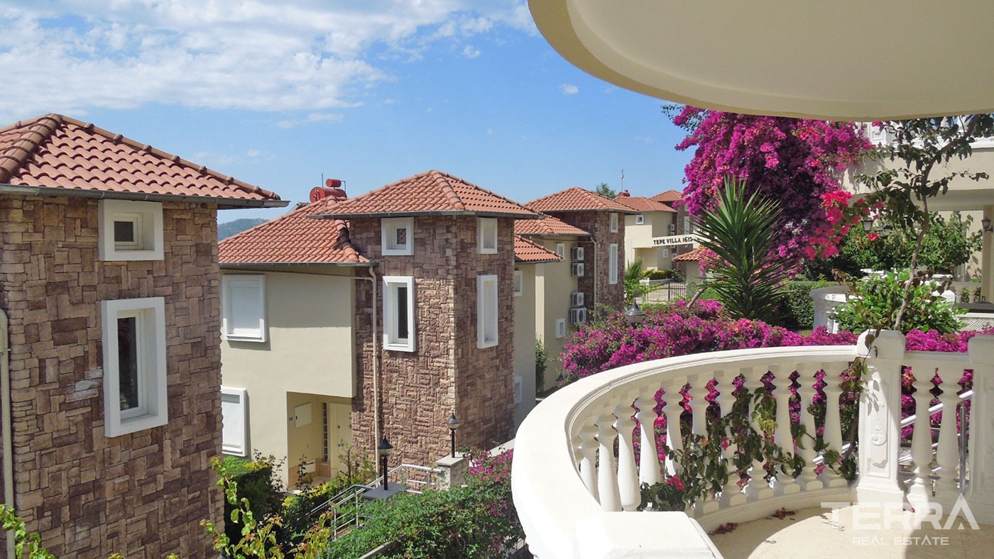 Sea View and Fully Equipped Detached Villa for Sale in Alanya Tepe - 40512