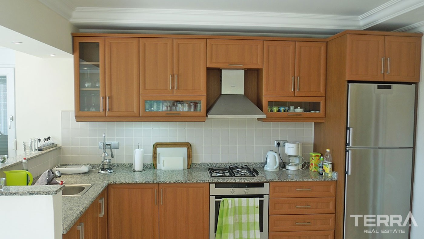 Sea View and Fully Equipped Detached Villa for Sale in Alanya Tepe - 40518