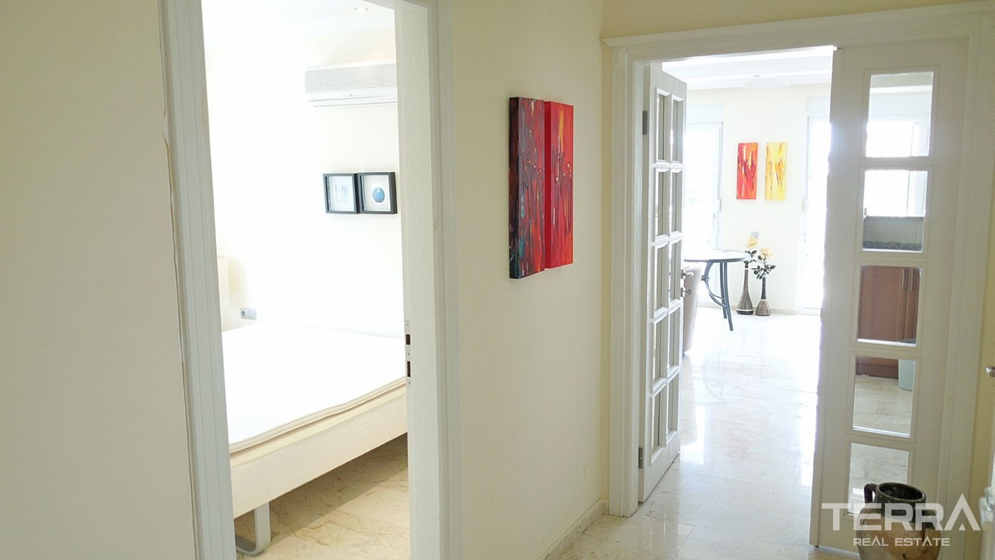 Sea View and Fully Equipped Detached Villa for Sale in Alanya Tepe - 40521