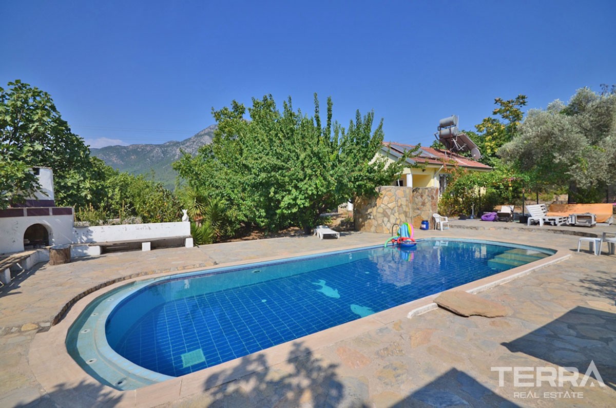 Large Detached Villa with Well Sized Garden to Buy in Fethiye Üzümlü - 40747
