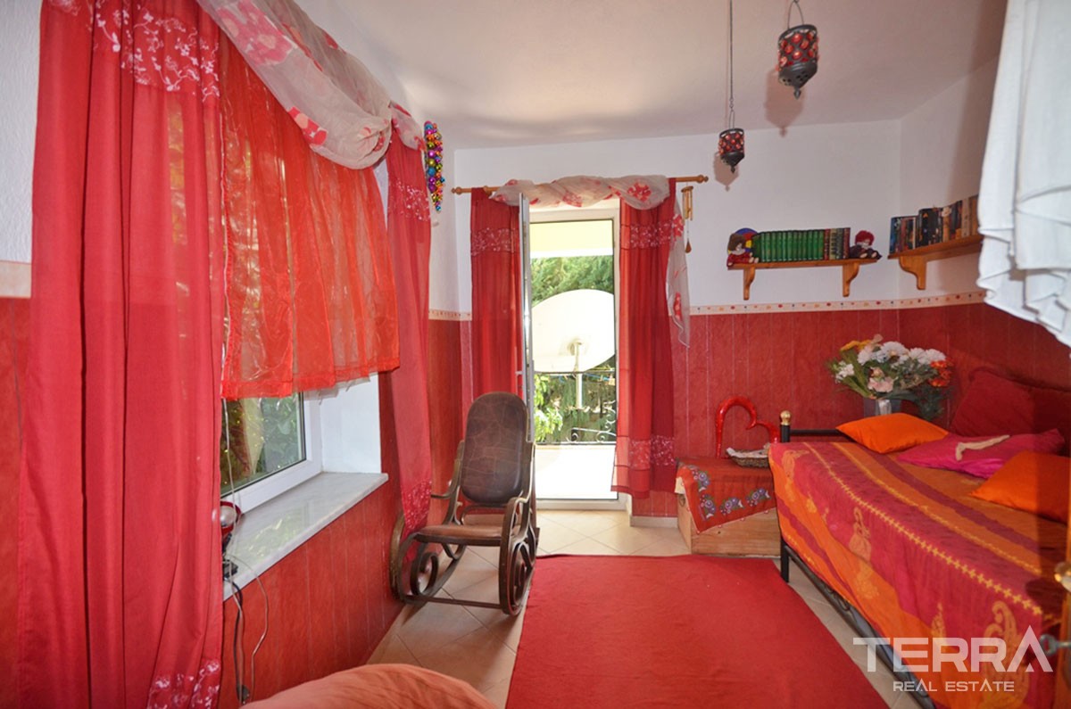 Large Detached Villa with Well Sized Garden to Buy in Fethiye Üzümlü - 40820