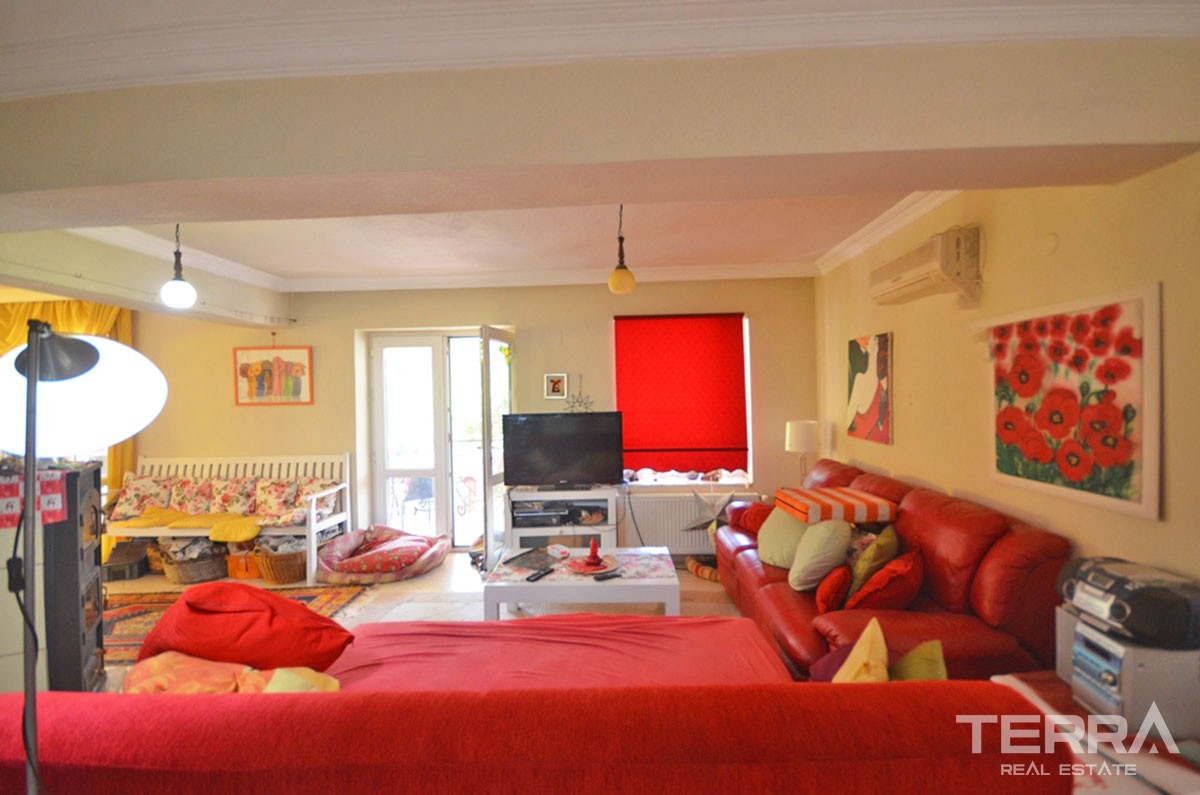 Large Detached Villa with Well Sized Garden to Buy in Fethiye Üzümlü - 40824