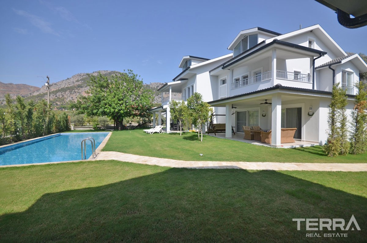 Newly Built Apartments with Shared Pool for Sale in Fethiye Göcek - 40691