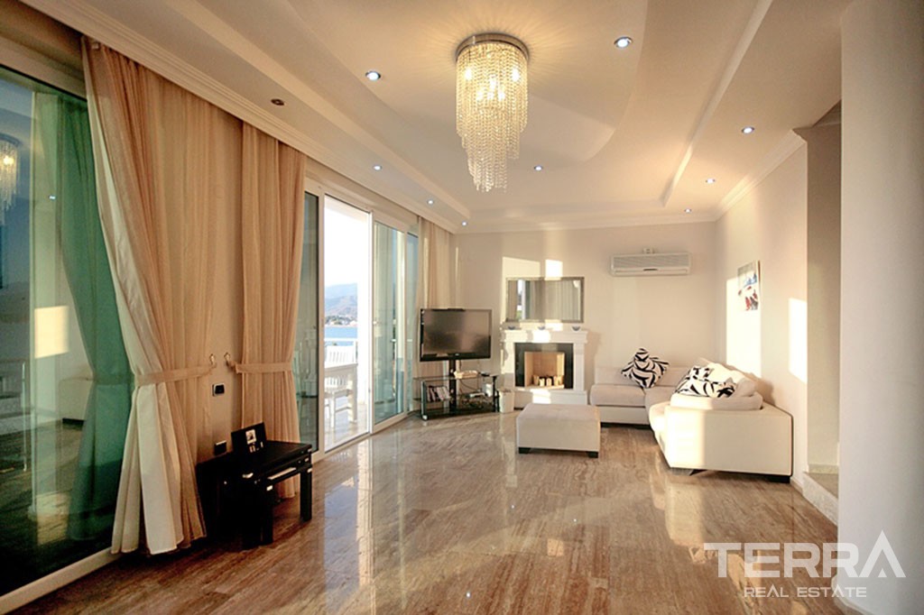 Exclusive Seafront Villa for Sale on Şövaliye Island Fethiye - 40782