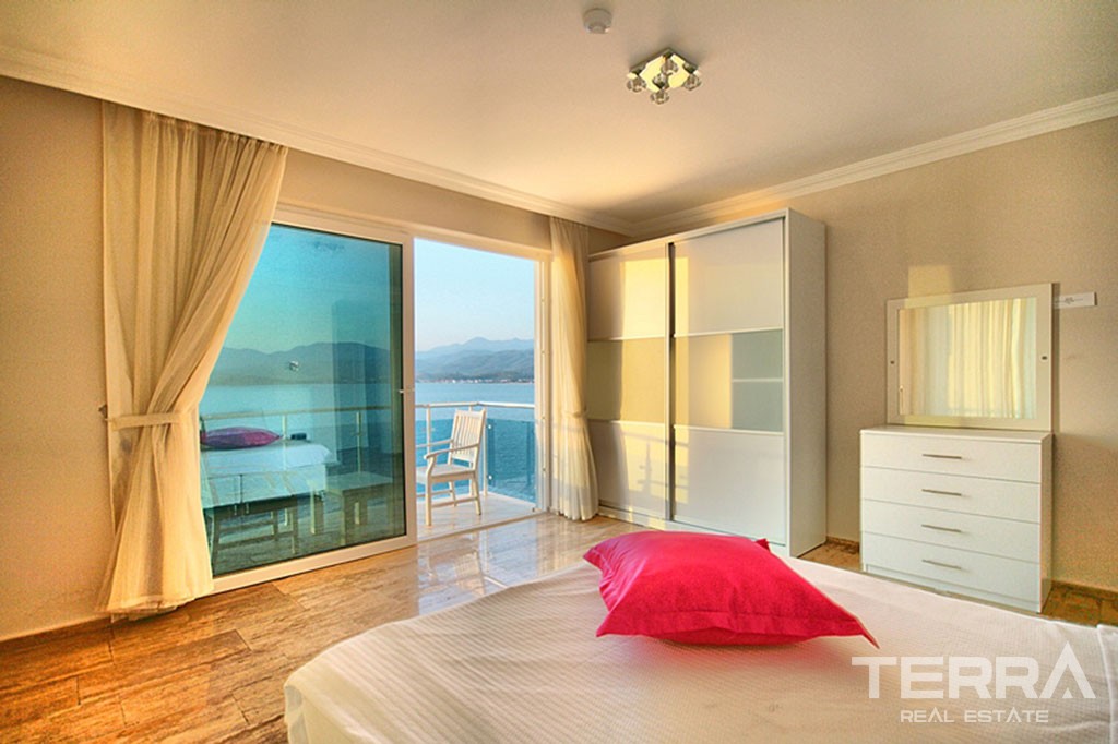 Exclusive Seafront Villa for Sale on Şövaliye Island Fethiye - 40788