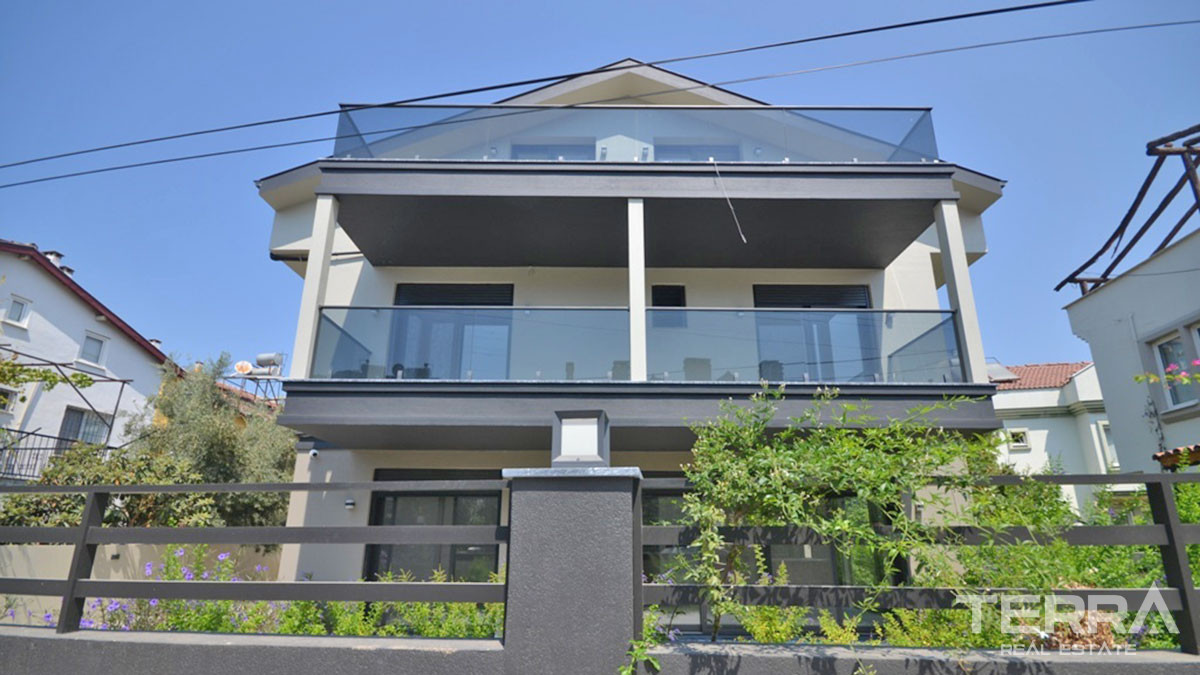 New Detached Villa with Swimming-pool for Sale in Fethiye Centre - 58324